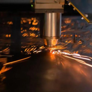 Corte e Dobra de Chapas